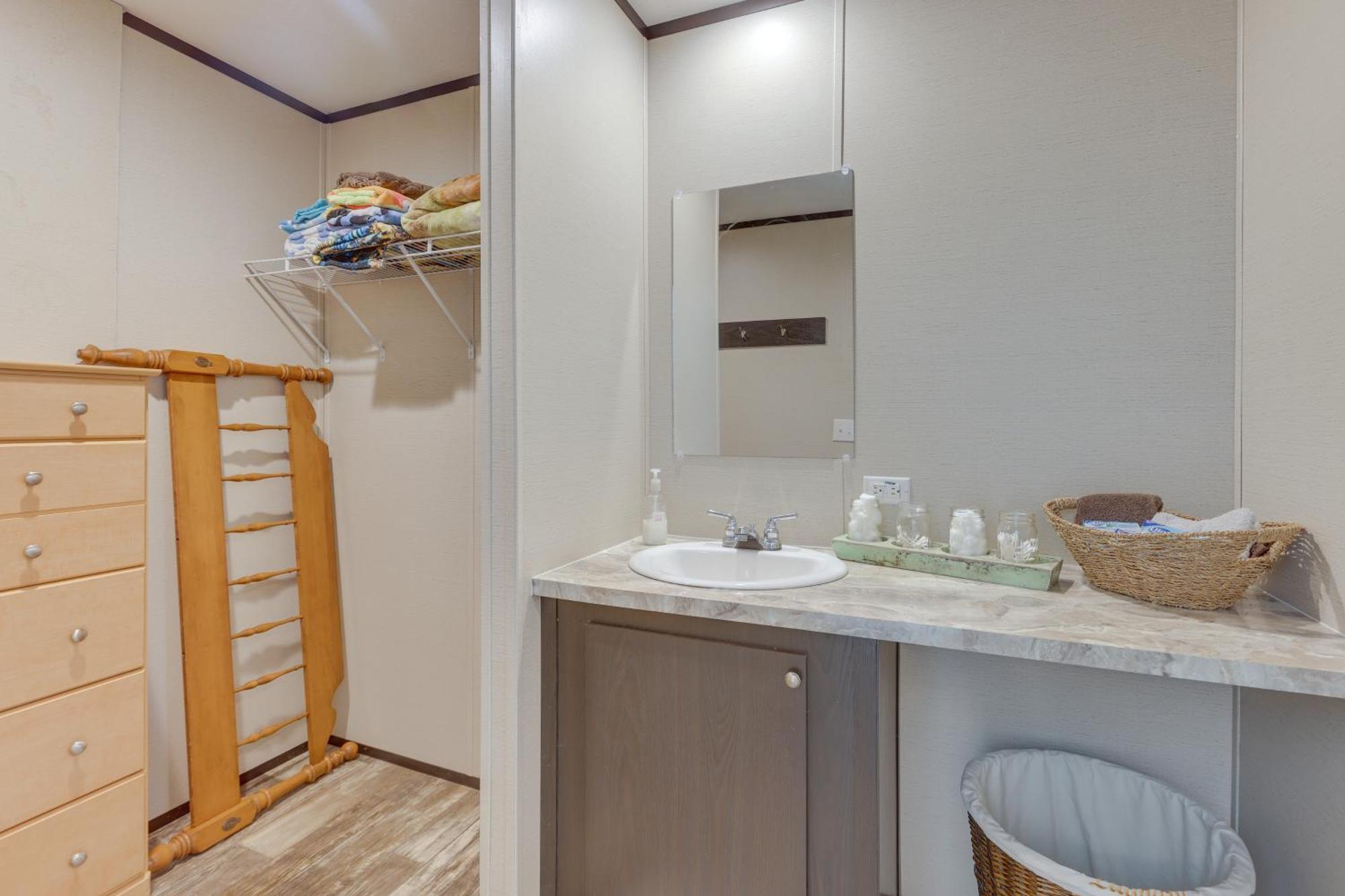 Lakefront Wetumpka Escape With Furnished Deck! 外观 照片